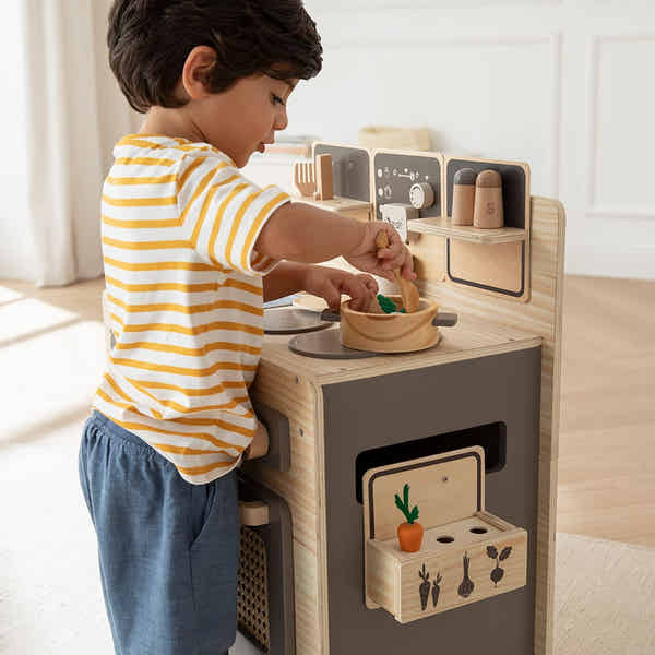 Howa Küchenset Aus Holz Für Spielküche – 16-teilig Mit Topf, Pfanne, Teller, Besteck & Salzstreuer, Lackiert