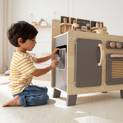 Kinderküche mit Schreibtafel