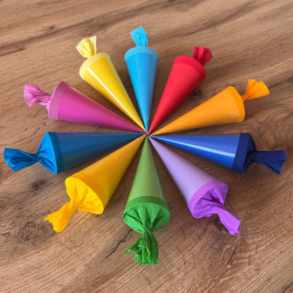 10 bunte Schultüten 12 cm groß
