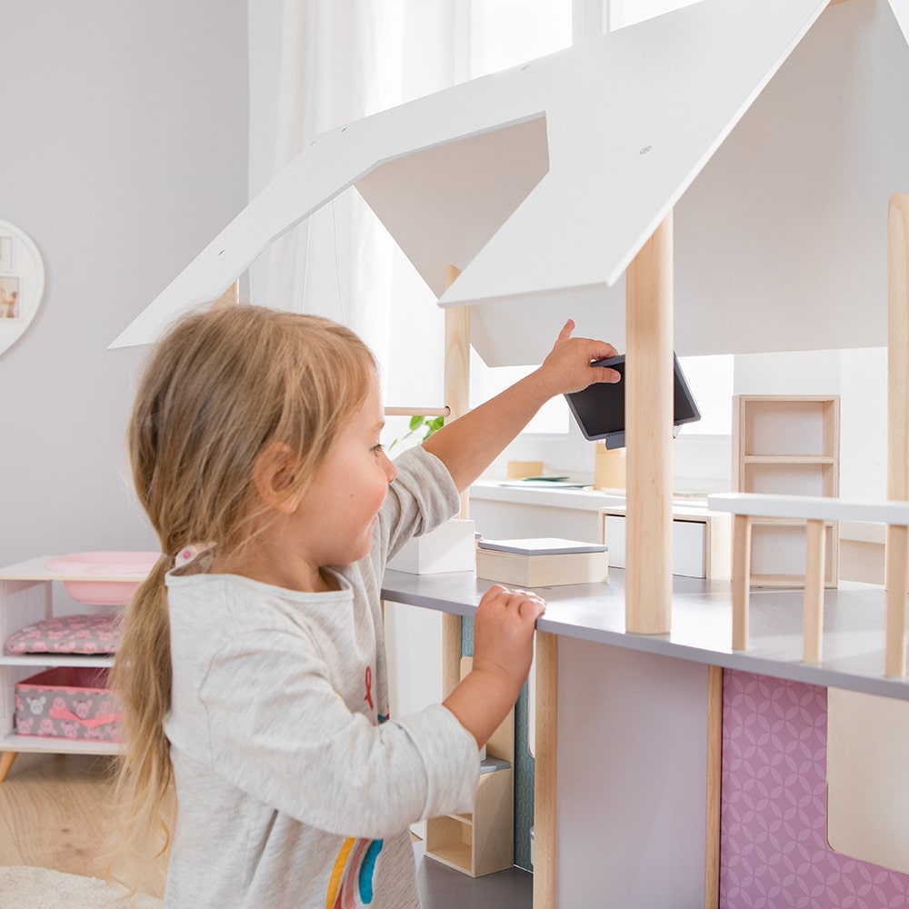 howa Puppenhaus aus Holz für Ankleidepuppen bis 30 cm inkl. 19 tlg. Möbelset 70103