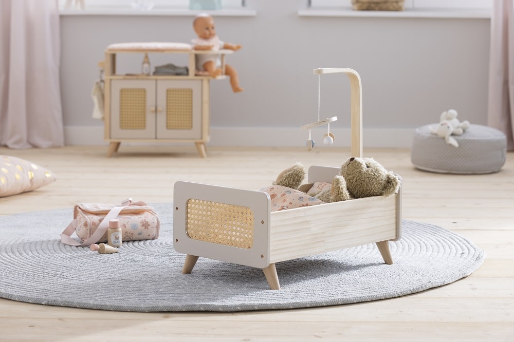 howa Puppenbett aus Holz "miniflowers" mit Mobile inkl. Bettzeug apricot 2160