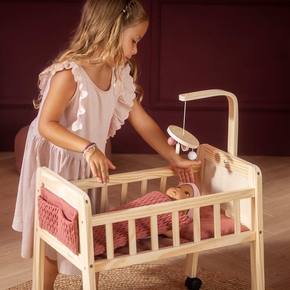howa Puppenbett Holz "grace" mit Rollen, Mobile, Matratze, Decke & Stofftasche 2170
