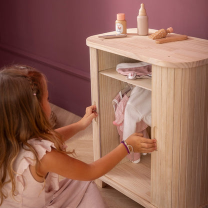 howa Puppenschrank aus Holz "grace" - Kleiderschrank für Puppen mit Schiebetür, Kleiderstange, Regal und 3 Kleiderbügeln 2670