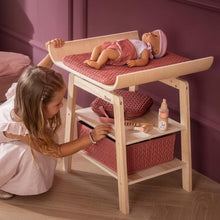 howa Puppenwickeltisch aus Holz „grace“ mit Zubehör – Wickeltisch für Puppen mit Ablage, Aufbewahrungskorb & gesteppter Wickelauflage 2770